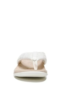 Vionic Cream Layne Thong Sandals 12 Vionic Cream Layne Thong Sandals -Vionic C62208s4