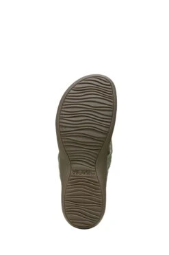 Vionic Green Layne Thong Sandals 12 Vionic Green Layne Thong Sandals -Vionic D01937s5