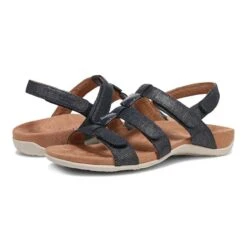 Vionic Women's Amber Sandals Navy -Vionic gallery amber navy pair2