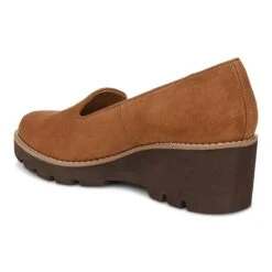 Vionic Women's Willa Wedge Toffee Suede 15 Vionic Women's Willa Wedge Toffee Suede -Vionic gallery willa wedge toffeesuede 3qback