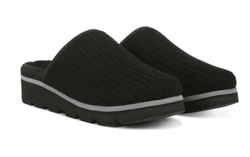 Vionic Women's Sakura Mule Slipper Black 11 Vionic Women's Sakura Mule Slipper Black - Image 9